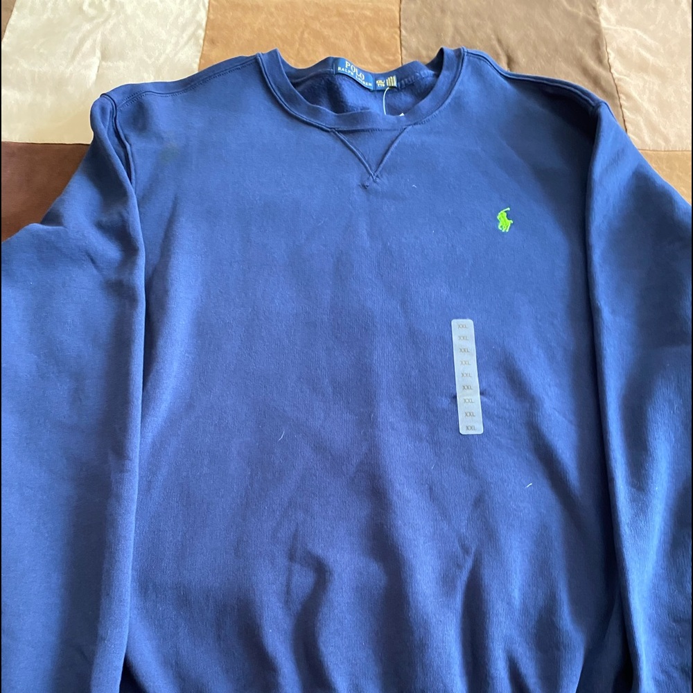 Sweatshirt